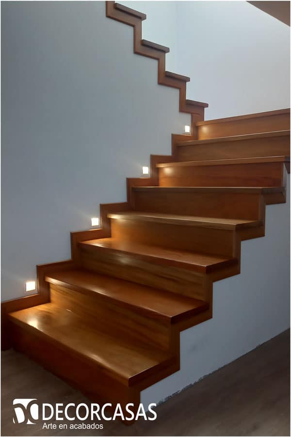 escalera de interior madera pumaquiro revestimiento de escalera de concreto